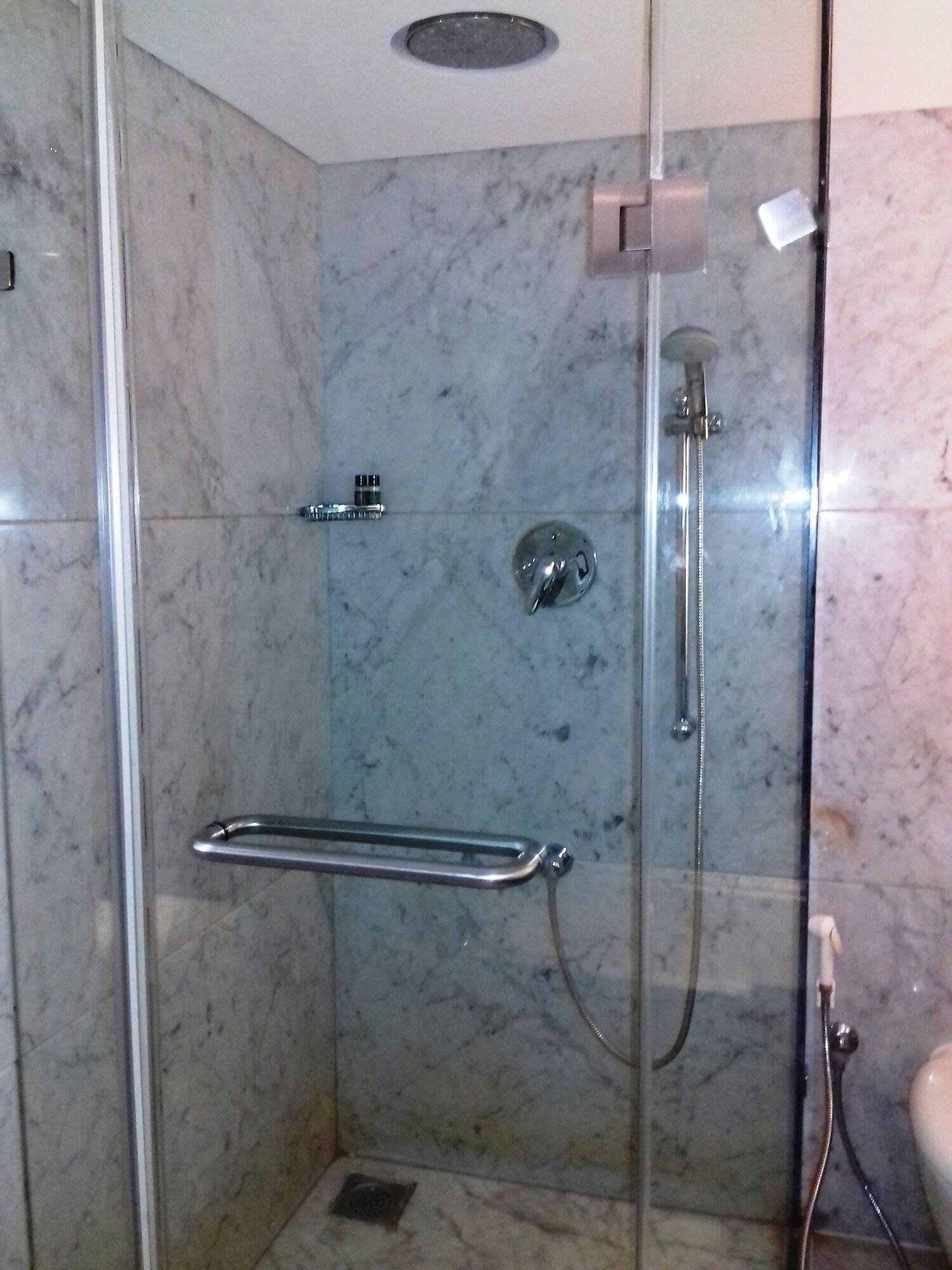 Orange Megastructure Llp 5* Surat