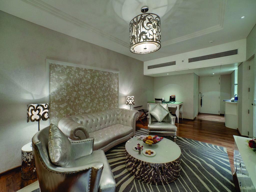 Hotel Orange Megastructure Llp